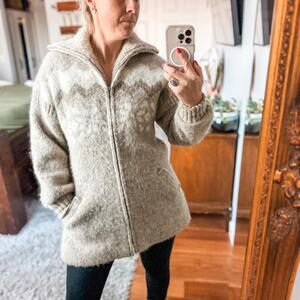 Hilda LTD. | Vintage Unisex Icelandic Nordic Full Zip Fuzzy Sweater Jacket Cream